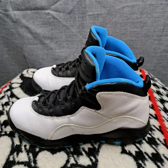 Size 7 Youth Nike Air Jordan Sneakers Blue and White, 31806-106