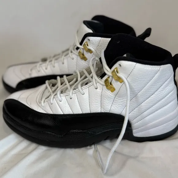 Size 9.5 - Jordan 12 Retro taxi release 2013