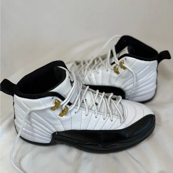 Size 9.5 - Jordan 12 Retro taxi release 2013
