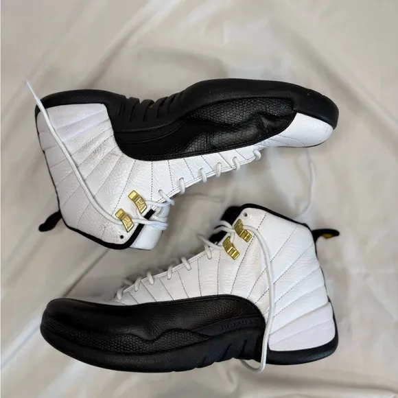 Size 9.5 - Jordan 12 Retro taxi release 2013