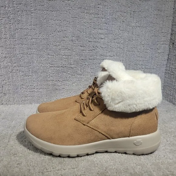 Skechers On The Go Joy Women's Size US 9.5 Chestnut Shearling Fur lined Boots.