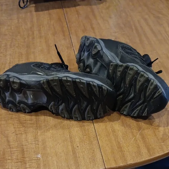 Sketcher Black Athletic Sneakers, Size 11, Steel Toe.