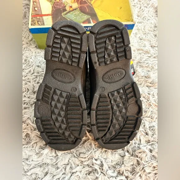 Smith’s American Quality Footwear since 1906 snow/winter boots, Size 7 NWT