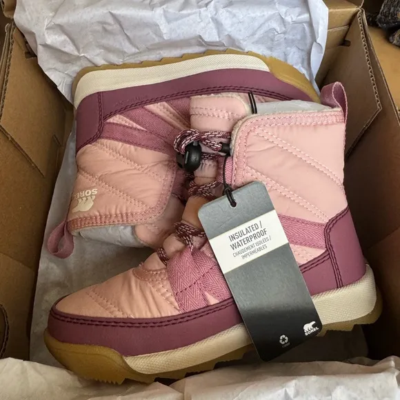 Snow boots