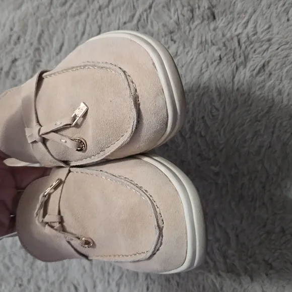 Soft suede cream blush lightweight loafers