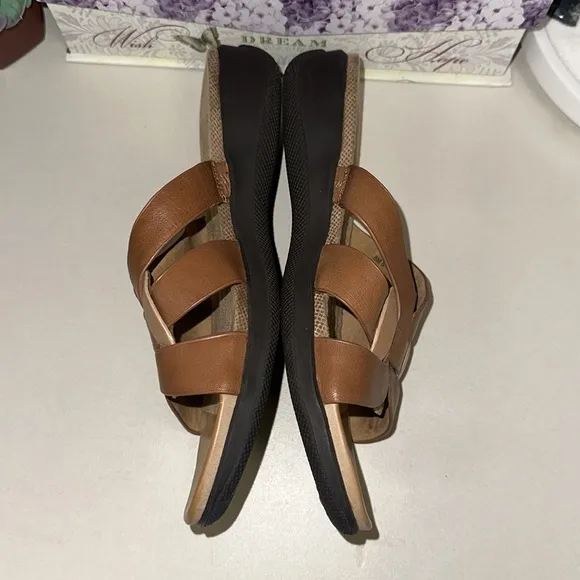 softwalk 8M Tan Brown Leather Slip On Support Soles Comfort Sandals