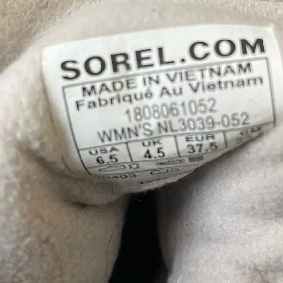 Sorel, 6.5, women’s Explorer Joan faux fur lined suede hiking winter snow boots