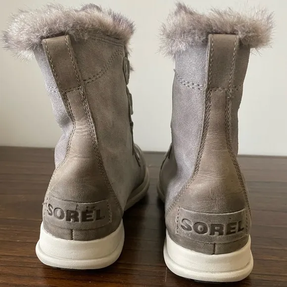 Sorel, 6.5, women’s Explorer Joan faux fur lined suede hiking winter snow boots