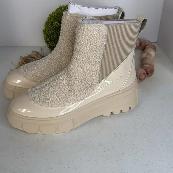 SOREL Caribou X Boot Cozy Faux Shearling Trim Chelsea Boots Sz 11