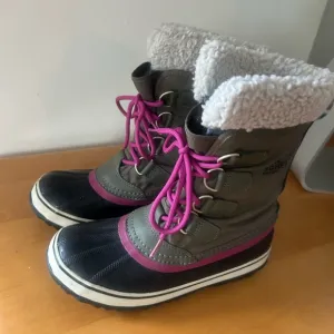 Sorel Carnival Winter Snow Boots Womens Size 6
