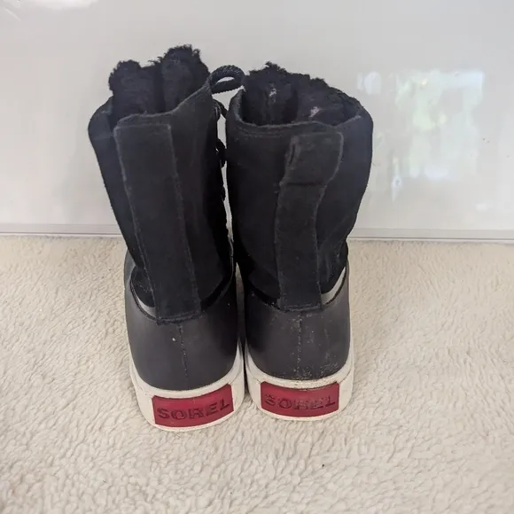 Sorel Joan of Arc next explorer boots size 7 waterproof