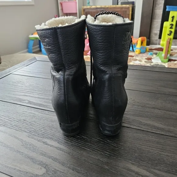 Sorel Joan Of Arctic Shearling Boots
