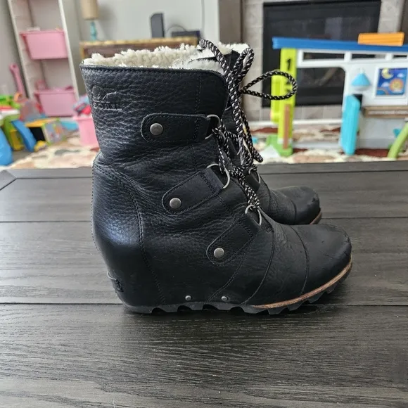 Sorel Joan Of Arctic Shearling Boots