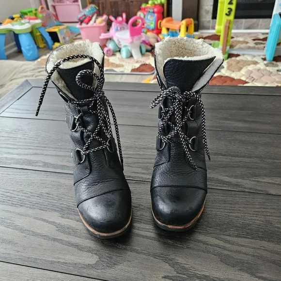 Sorel Joan Of Arctic Shearling Boots