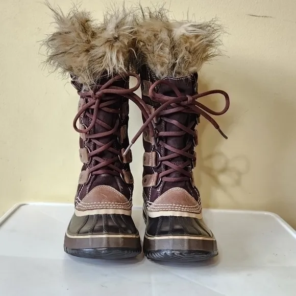 SOREL JOAN OF ARCTIC‎ SNOW BOOTS 6