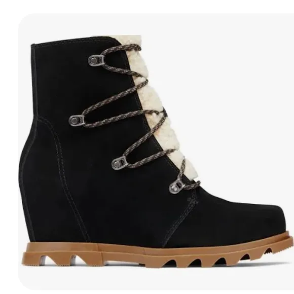 SOREL Joan of Arctic Wedge III Lace Cozy in black suede leather. New.