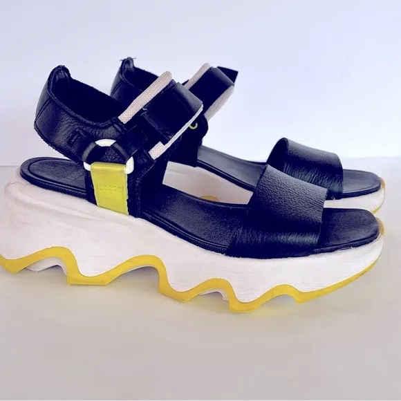 Sorel Kinetic Impact Y-Strap High Women's 6.5 Wedge Sandal Black White
