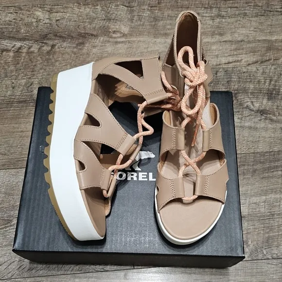 Sorel lace up Leather Sandals Women's Size 10