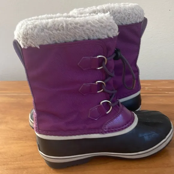 SOREL Purple Snow Boots Size 4