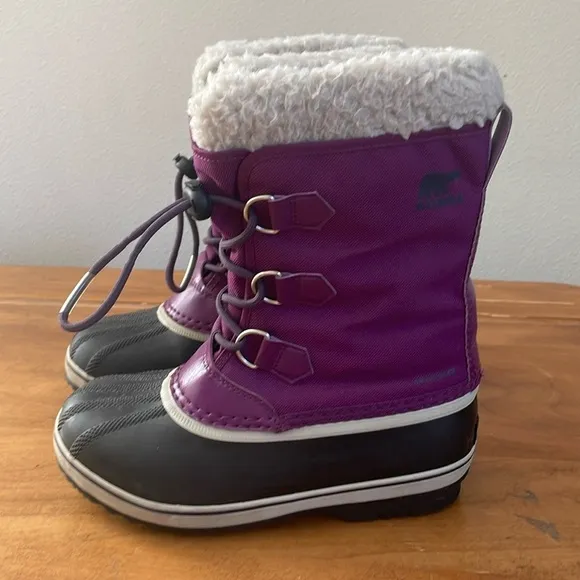 SOREL Purple Snow Boots Size 4