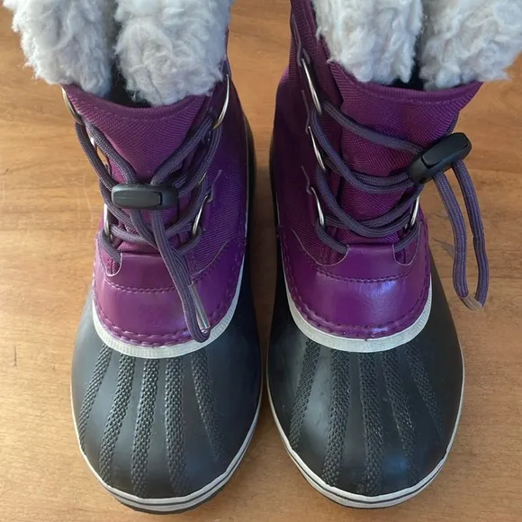 SOREL Purple Snow Boots Size 4