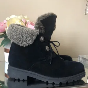 SOREL Shearling Black Leather/Suede Lace Up Boots