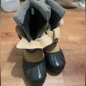 Sorel Snow Boots with Wool Insert