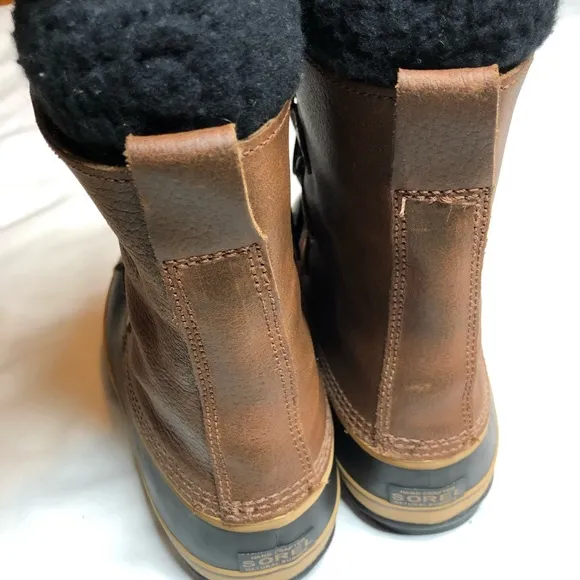 Sorel  tan  leather mid calf duck snow boots