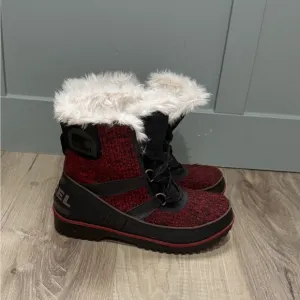 Sorel Tivoli II waterproof black and red winter snow boots women's size 9
