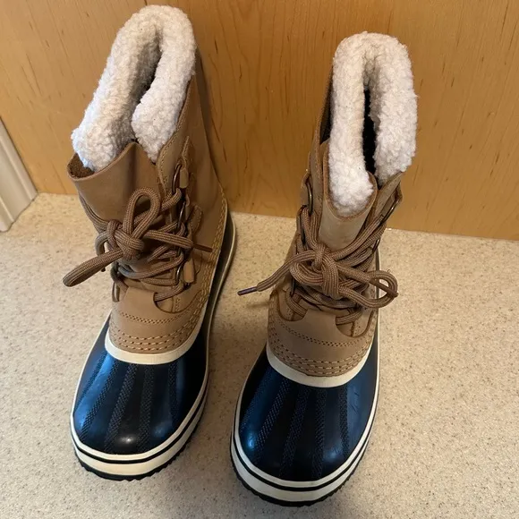 Sorel Women's 1964 Pac 2 Snow Boots, size 6.5
