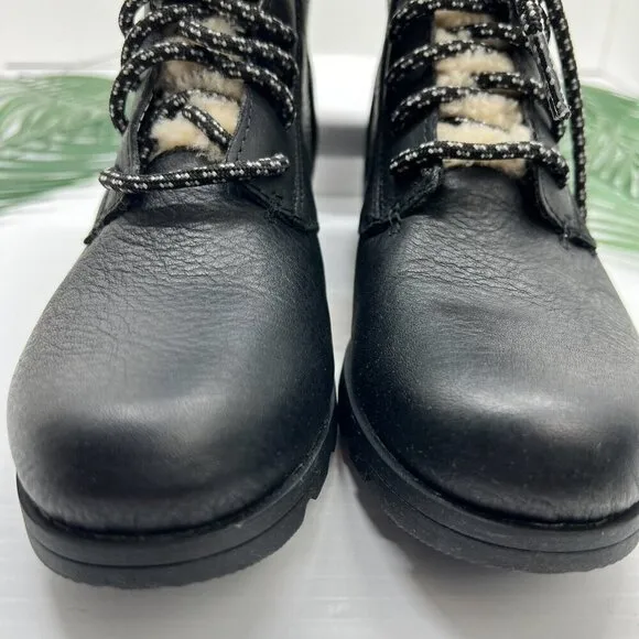 Sorel Women's Emelie Black Leather Short Lace Cozy Waterproof Boots Size 6 NWB