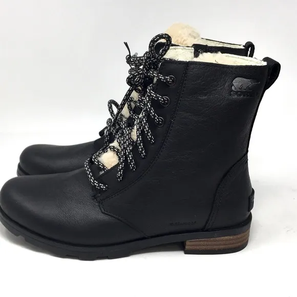 Sorel Women's Emelie Short Lace Cozy Leather Boots Black, Sz 8