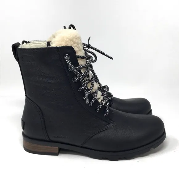Sorel Women's Emelie Short Lace Cozy Leather Boots Black, Sz 8