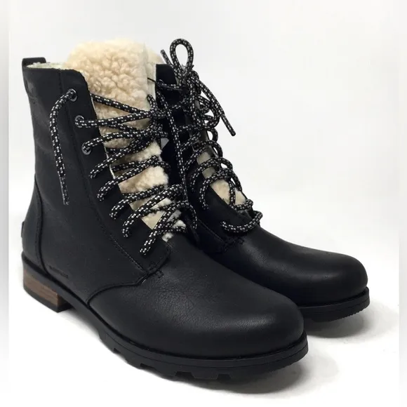 Sorel Women's Emelie Short Lace Cozy Leather Boots Black, Sz 8