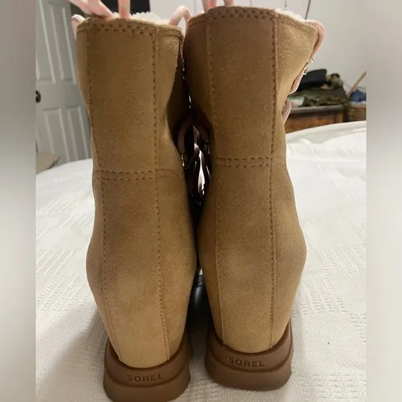 SOREL Women's Joan Of Arctic Wedge III Tawny Buff Leather Boots Sz  9