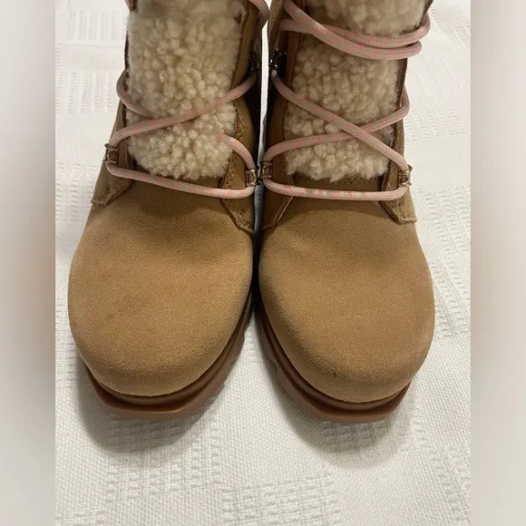 SOREL Women's Joan Of Arctic Wedge III Tawny Buff Leather Boots Sz  9