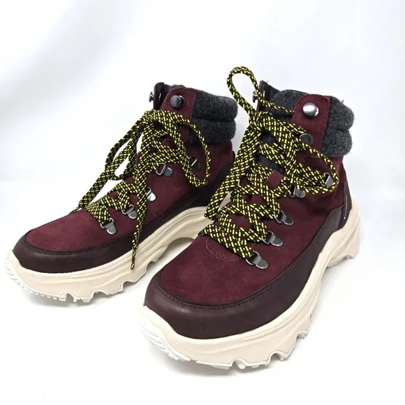Sorel Women's Kinetic Breakthru Conquest