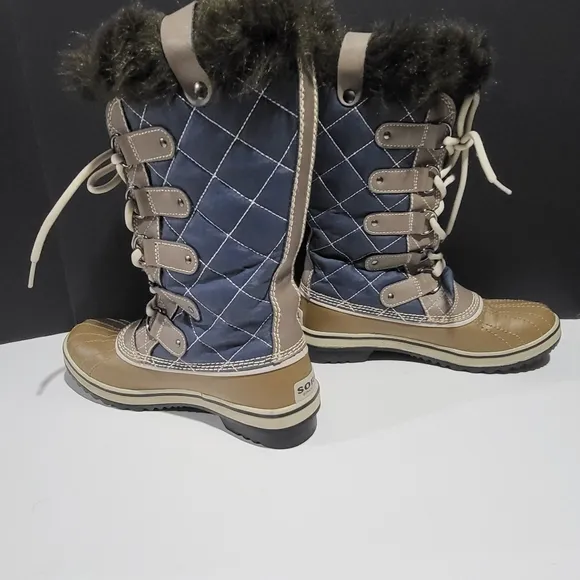 Sorel Women's Quilted Winter Snow Boots With Faux Fur