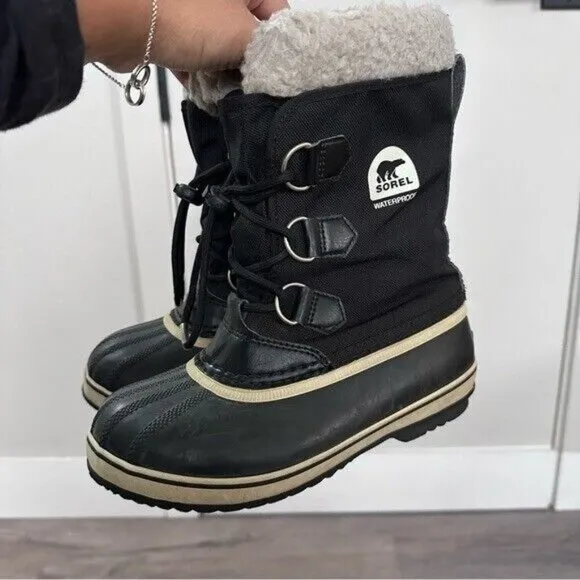 SOREL Youth Yoot Pac Nylon Boots in Black Size USA 3