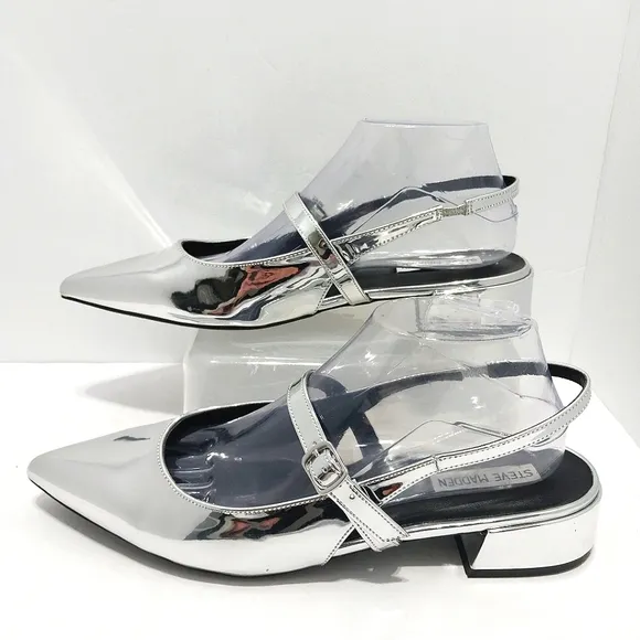 Steve Madden Anyaa Silver Slingback Flats, Size 9.5‎