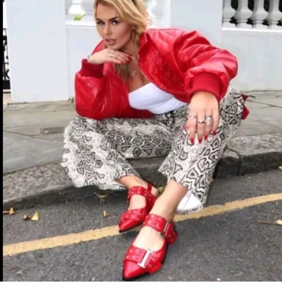 Steve Madden Graya Red Patent Flat Shoes Size 11