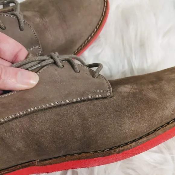 Steve Madden Taupe Hot Pink Oxfords