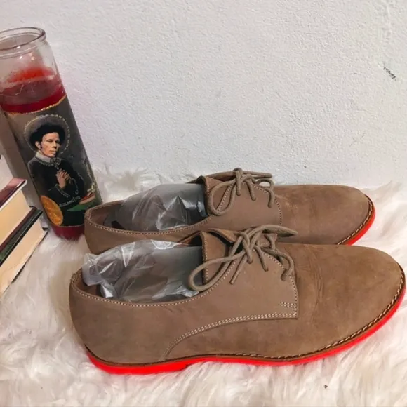 Steve Madden Taupe Hot Pink Oxfords