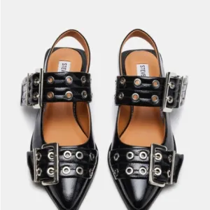 STEVE MADDEN Women’s Graya Black Patent Studded Flat Size 10