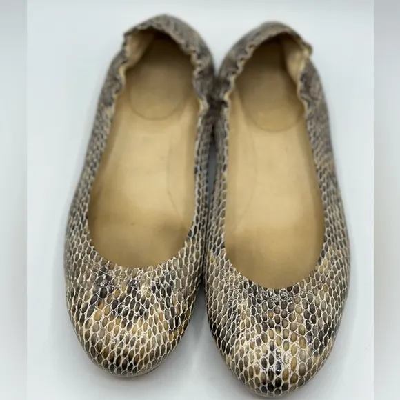 Stuart Weitzman Women's Snakeskin Ballet Flats Almond Toe Shoes Size 8.5