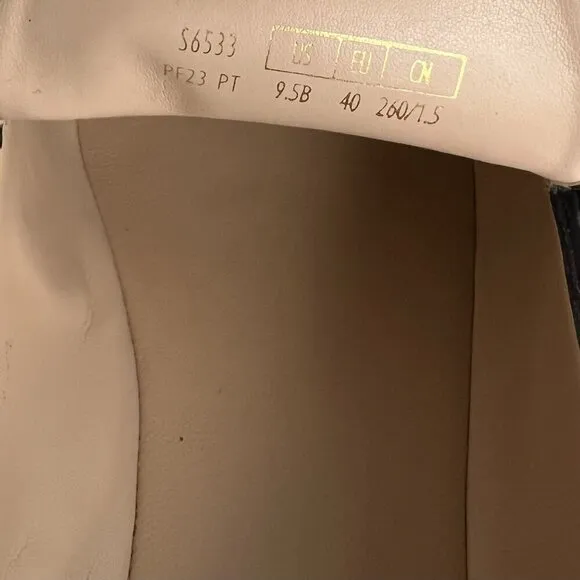 Stuart Weitzman Wylie Star CollapsibleHeel Loafers Size 9.5