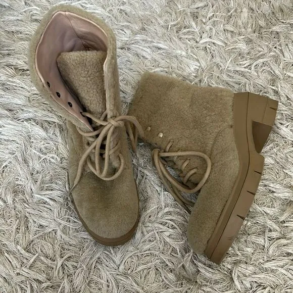 Stuart Weitzman Nisha Chill Shearling Lace Up Ankle Combat Boots size 9 Wide