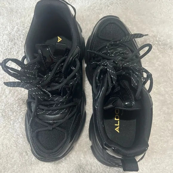 Stylish Black Sneakers