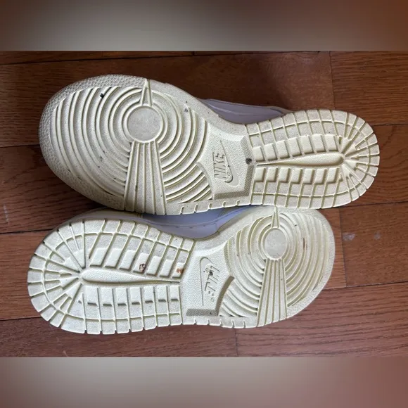 Stylish White and yellow  Nike shoe