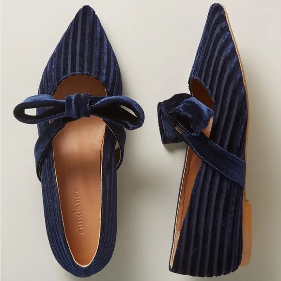 Sundance Valeria Blue Velvet Bow Point Toe Flats; size 37